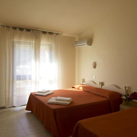 Agriturismo Sa Rocca Iglesias Ruang foto