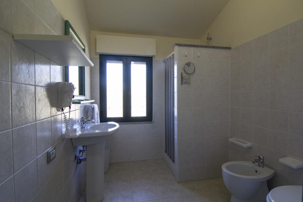 Agriturismo Sa Rocca Iglesias Bagian luar foto