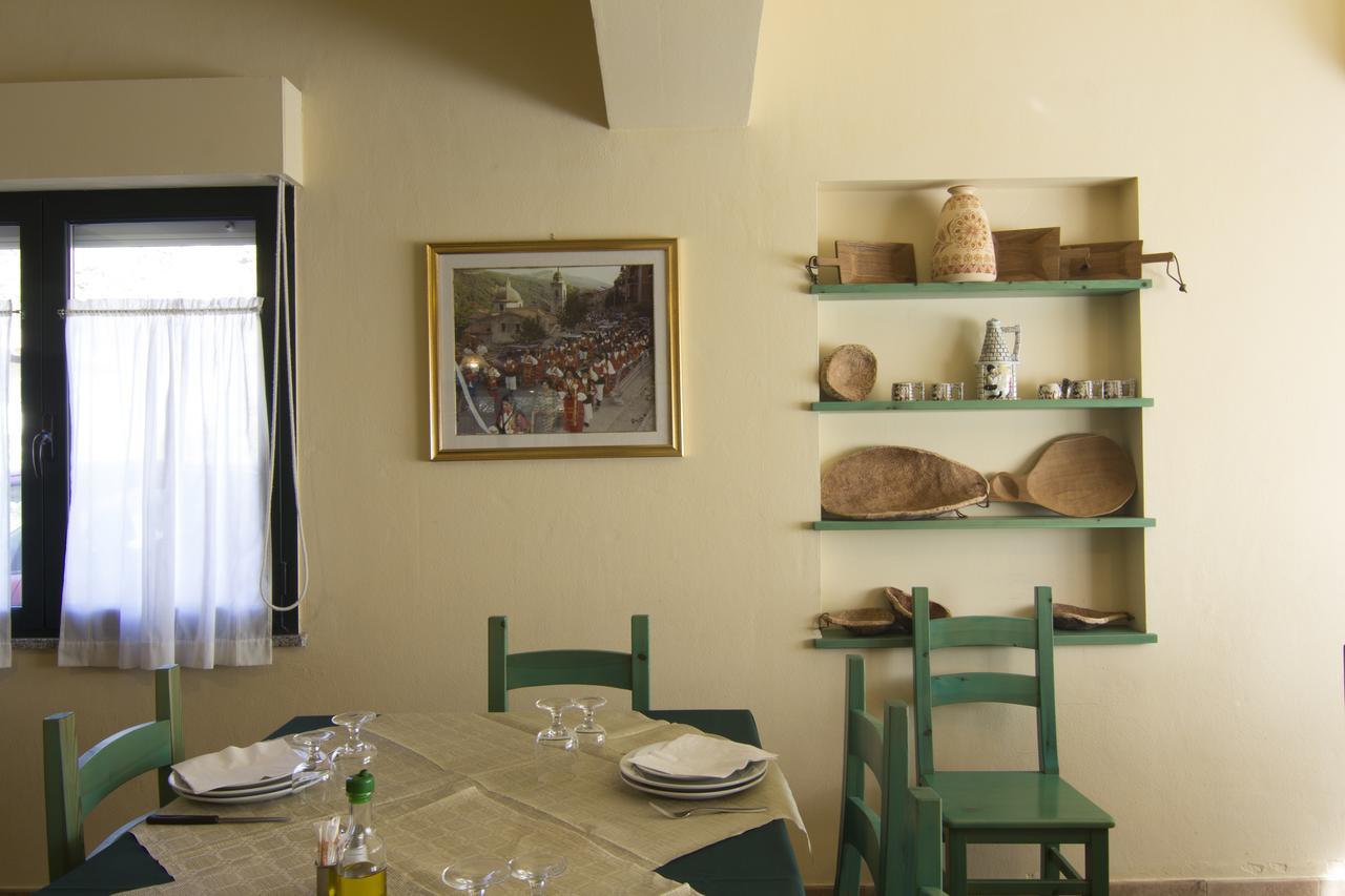 Agriturismo Sa Rocca Iglesias Bagian luar foto