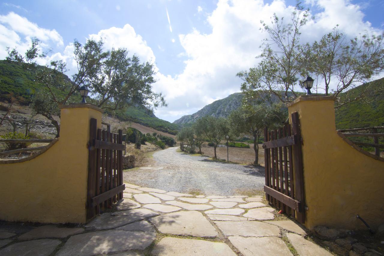 Agriturismo Sa Rocca Iglesias Bagian luar foto